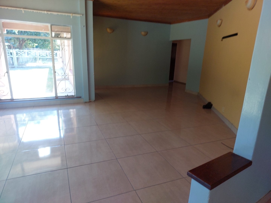 To Let 3 Bedroom Property for Rent in Suidrand Free State